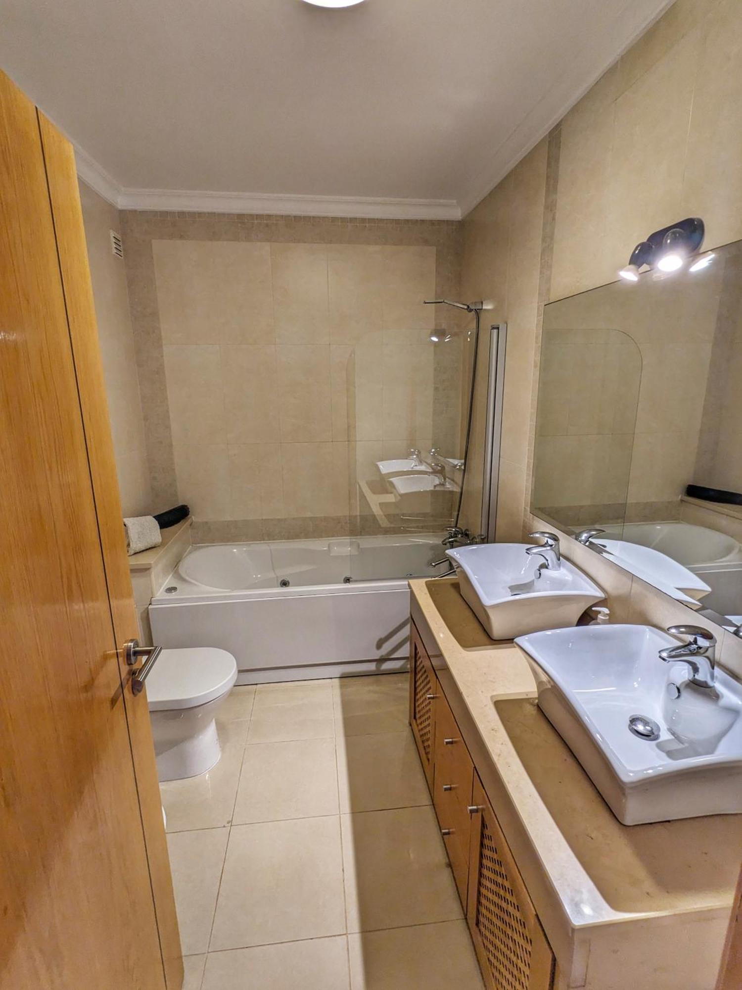 Farm Village- Townhouse 2 Mins From Old Town Albufeira Exterior foto